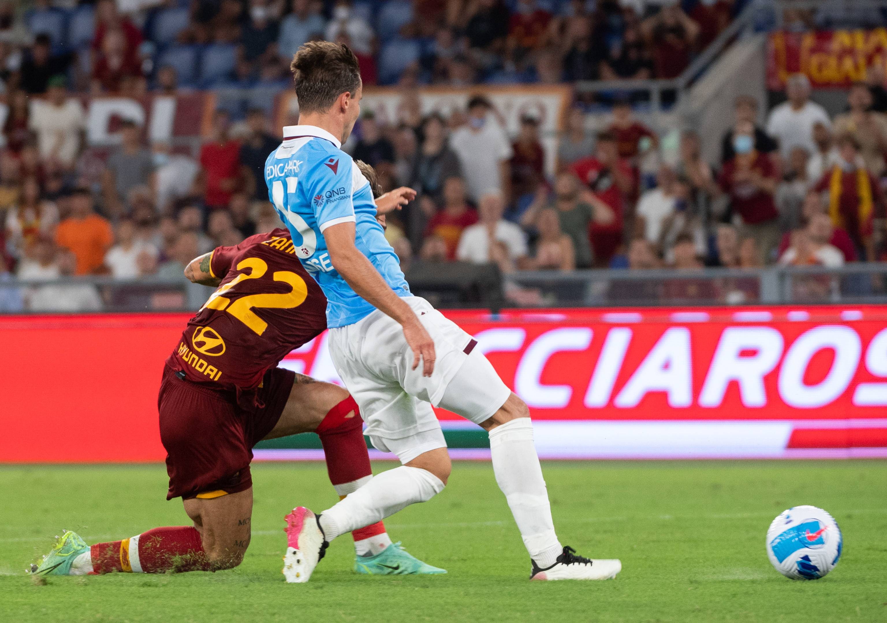 冈比亚大胜尼日尔，成功晋级欧国足球四强赛