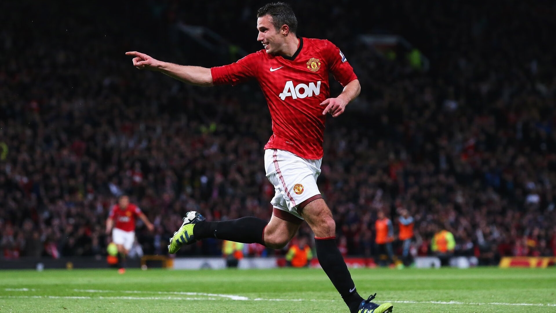 赛道风暴,迈凯伦横扫红牛二队,勒克莱尔带队取胜