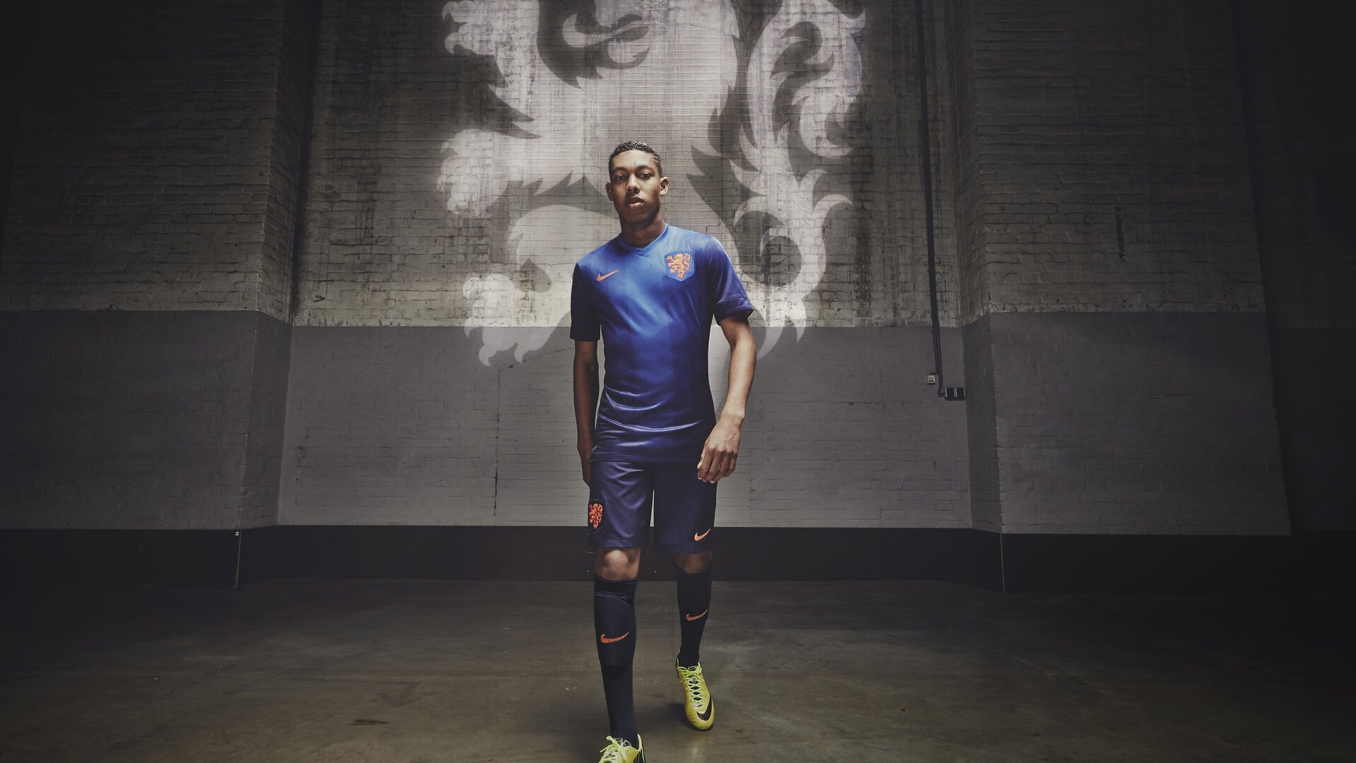 红土之王与硬地传奇，纳达尔如何以澳网横扫之势，铸就法网关键制胜的永恒篇章